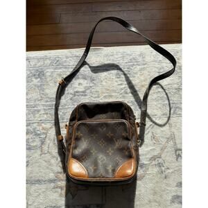 Vintage Louis Vuitton Cross body bag with Defect